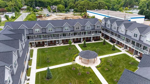 3981 Trailway Commons Circle, Auburn Hills, MI 48326