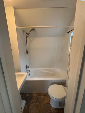 635 SE Holbrook Pl, Pullman, WA 99163