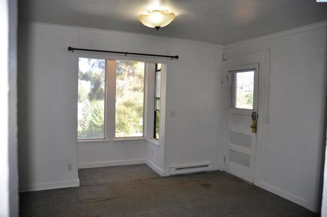 635 SE Holbrook Pl, Pullman, WA 99163