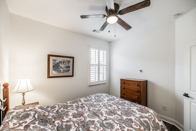 240 Preston Ln, Gallatin, TN 37066