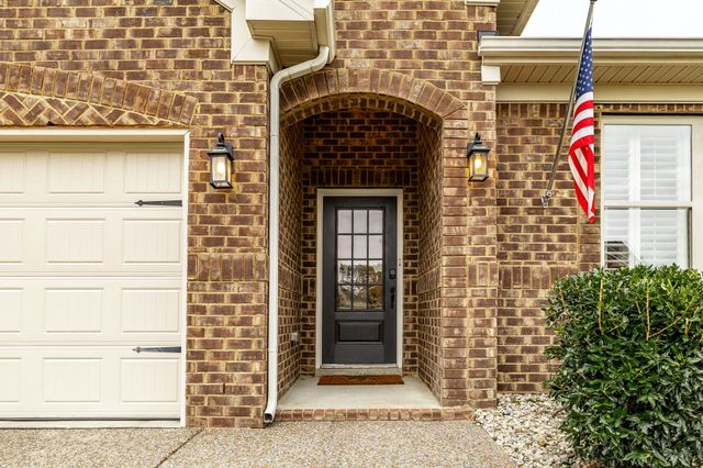 240 Preston Ln, Gallatin, TN 37066