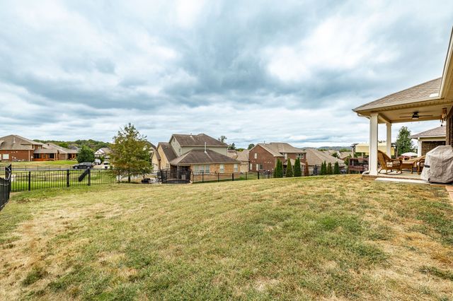240 Preston Ln, Gallatin, TN 37066