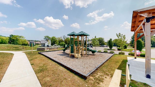 240 Preston Ln, Gallatin, TN 37066