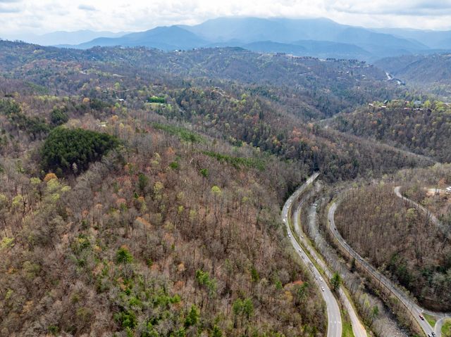 4274 S King Branch Road, Sevierville, TN 37876