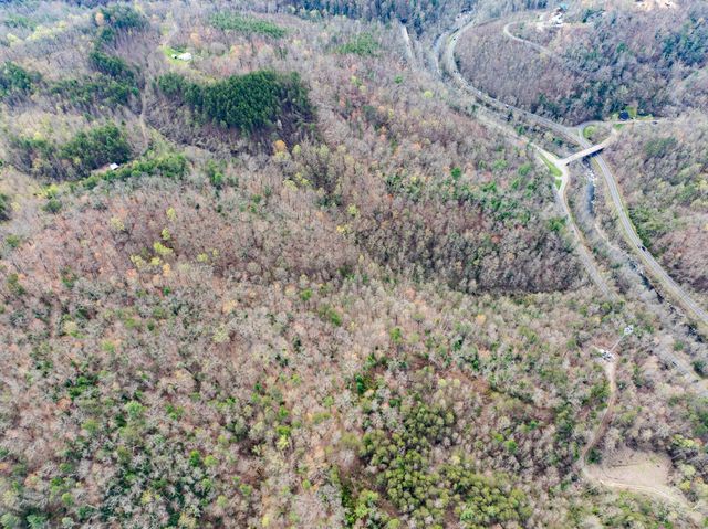 4274 S King Branch Road, Sevierville, TN 37876