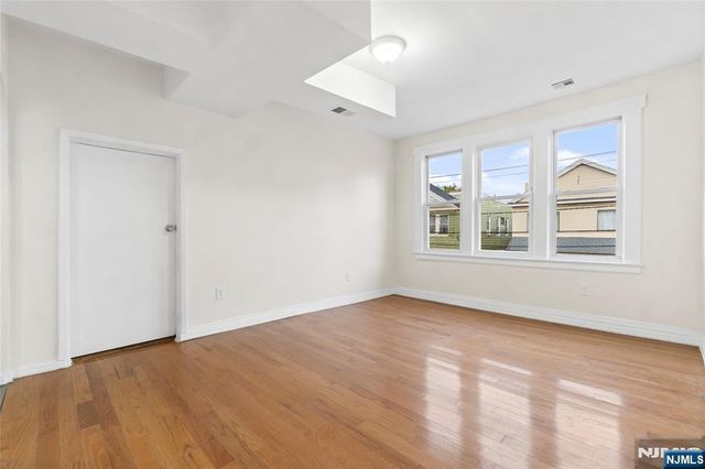 366 Badger Avenue, Newark, NJ 07112