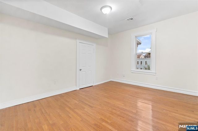 366 Badger Avenue, Newark, NJ 07112