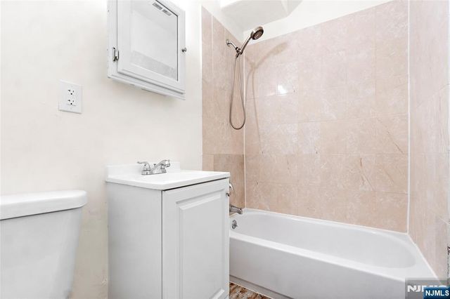 366 Badger Avenue, Newark, NJ 07112