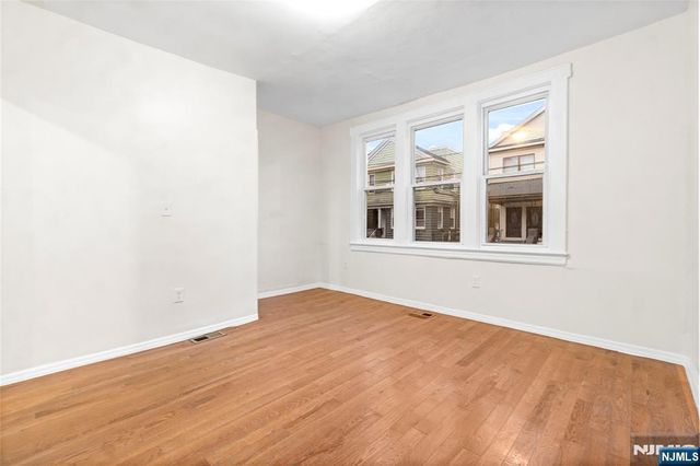 366 Badger Avenue, Newark, NJ 07112