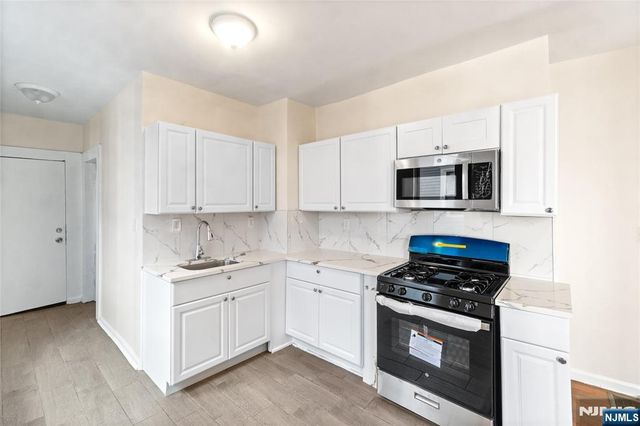 366 Badger Avenue, Newark, NJ 07112