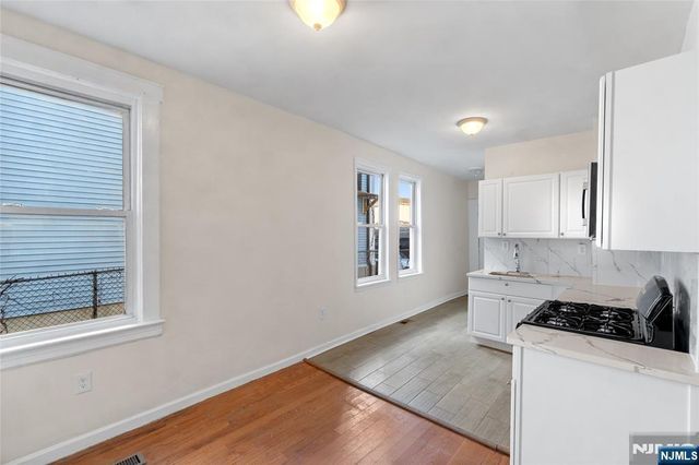 366 Badger Avenue, Newark, NJ 07112