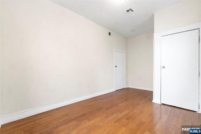 366 Badger Avenue, Newark, NJ 07112