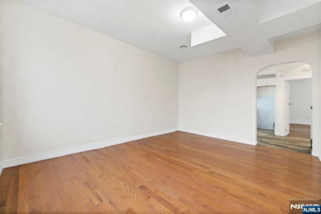 366 Badger Avenue, Newark, NJ 07112