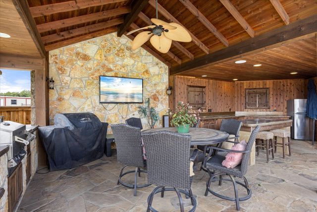 2560 Shady Oaks Circle, Glen Rose, TX 76043