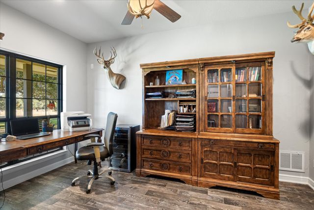 2560 Shady Oaks Circle, Glen Rose, TX 76043