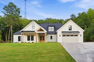 22 Jesse Court, Taylors, SC 29687
