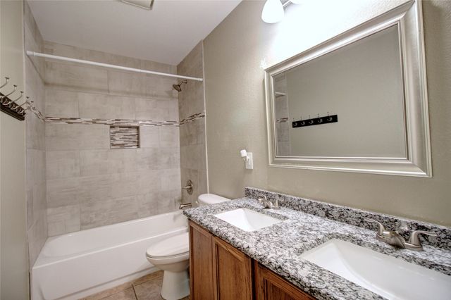 8620 Chisholm Trail, Cross Roads, TX 76227