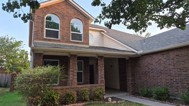 8620 Chisholm Trail, Cross Roads, TX 76227
