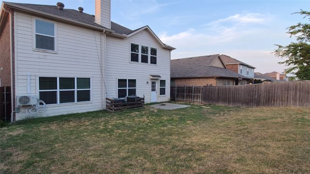 8620 Chisholm Trail, Cross Roads, TX 76227