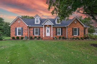 1919 Chartwell Ct, Murfreesboro, TN 37130