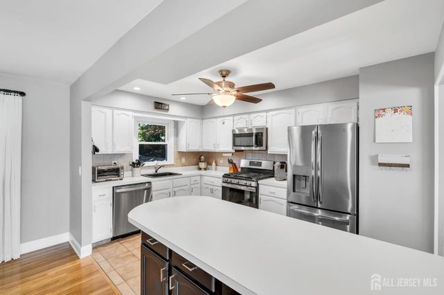 18 Cathrine Street, Sewaren, NJ 07077