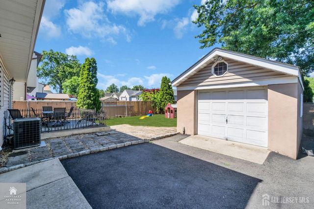 18 Cathrine Street, Sewaren, NJ 07077