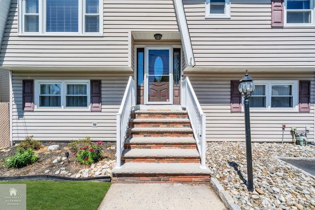 18 Cathrine Street, Sewaren, NJ 07077