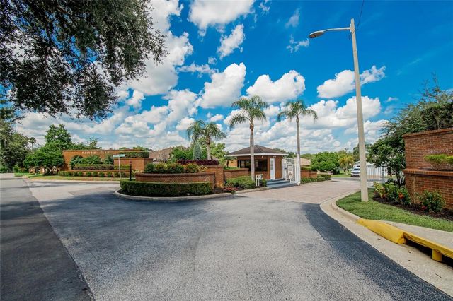 6144 SILVER LAKES DRIVE E, Lakeland, FL 33810