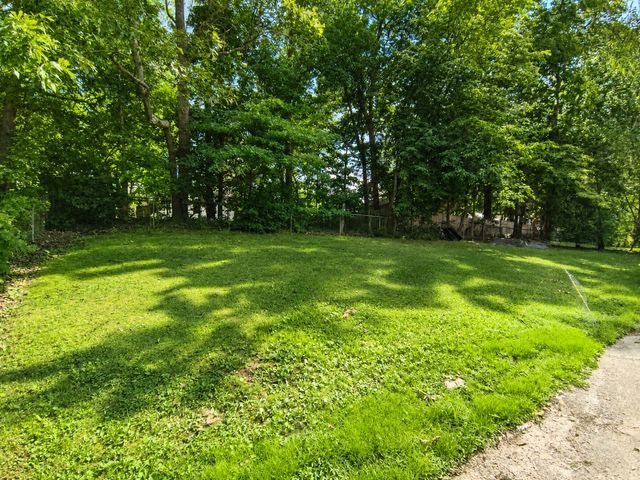 312 Andrew Dr, Clarksville, TN 37042