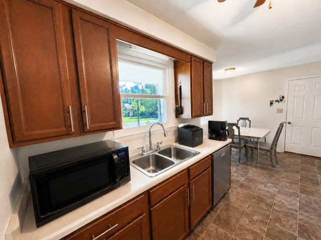 312 Andrew Dr, Clarksville, TN 37042