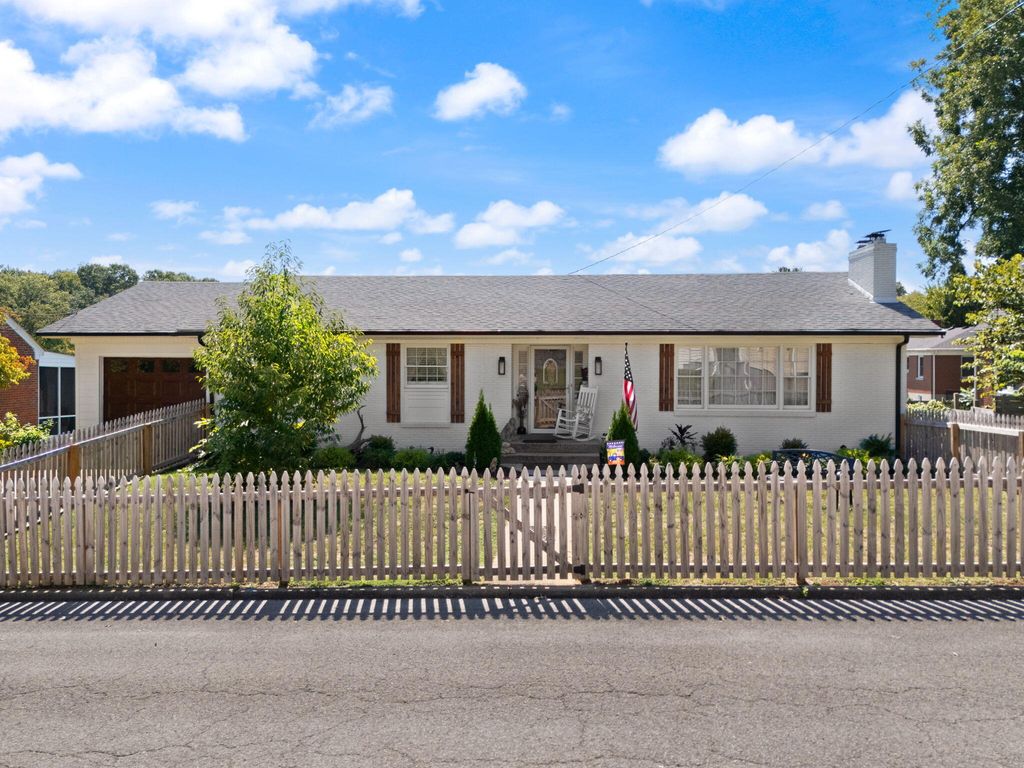 402 Clements Avenue, Somerset, KY 42501