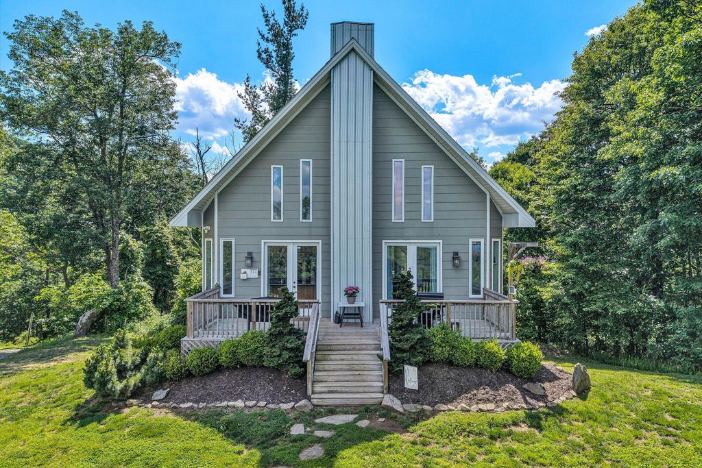 777 Hicks Hollow RD, Boones Mill, VA 24065