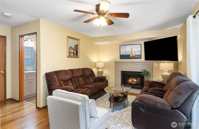 9437 St. Johns Place NE, Bremerton, WA 98311