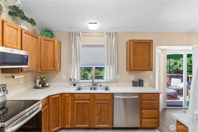 9437 St. Johns Place NE, Bremerton, WA 98311