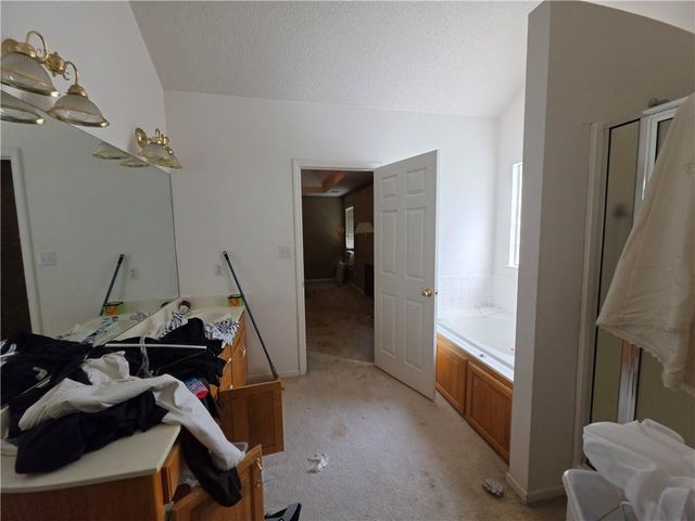 5209 S Powell Avenue, Blue Springs, MO 64015
