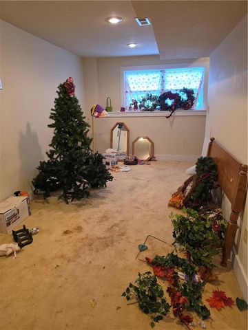5209 S Powell Avenue, Blue Springs, MO 64015