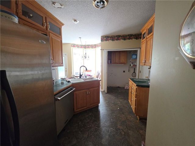 5209 S Powell Avenue, Blue Springs, MO 64015