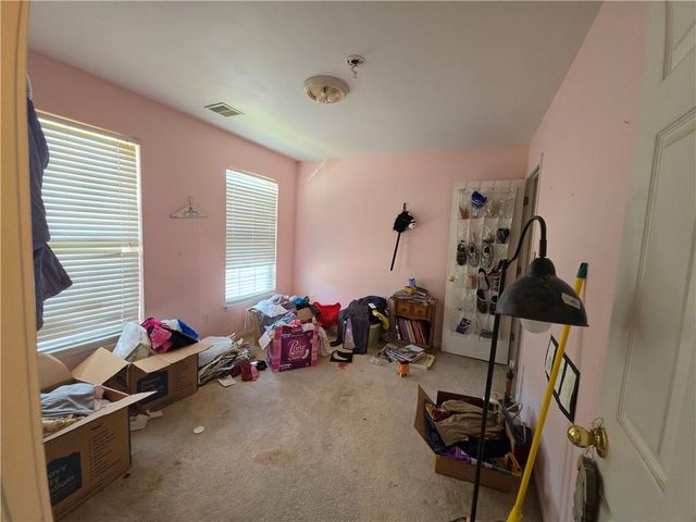 5209 S Powell Avenue, Blue Springs, MO 64015
