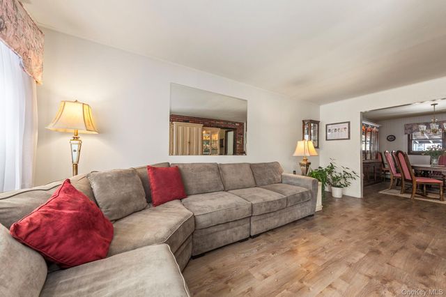 738 Sprague Avenue, Franklin Square, NY 11010