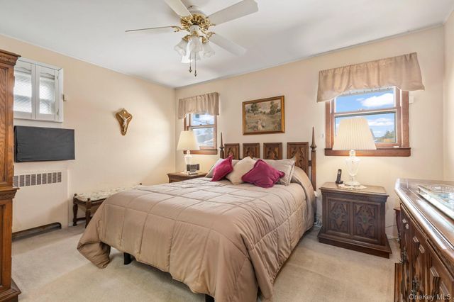 738 Sprague Avenue, Franklin Square, NY 11010