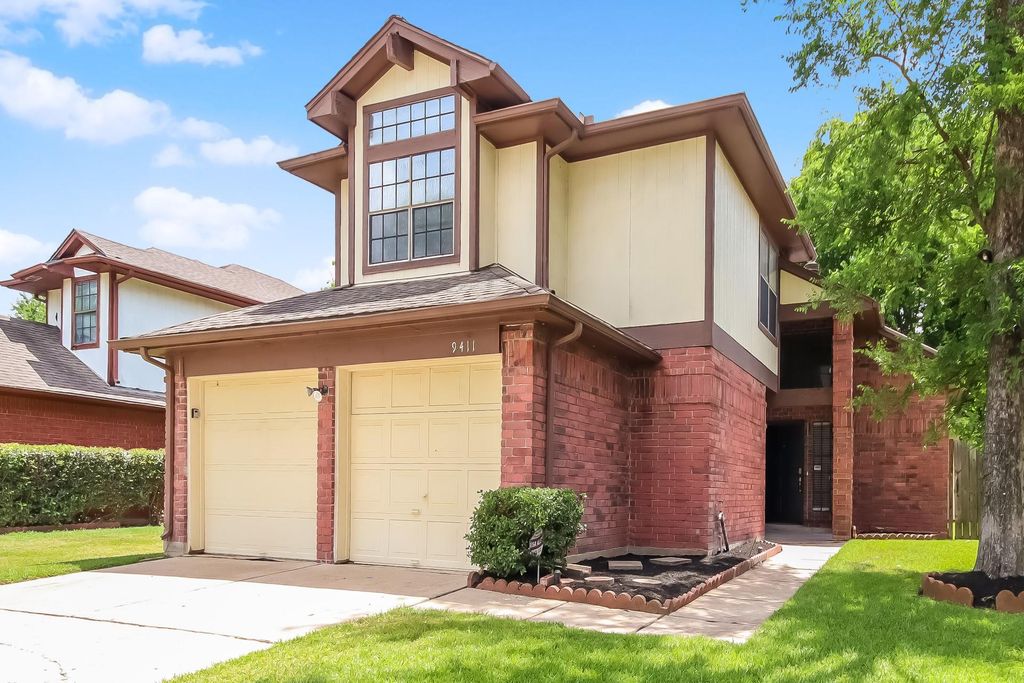 9411 Spindlewood Drive, Houston, TX 77083