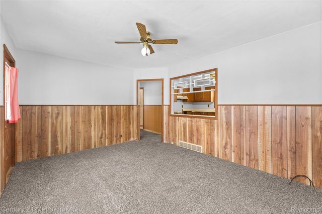 16032 Knobhill Drive, Linden, MI 48451