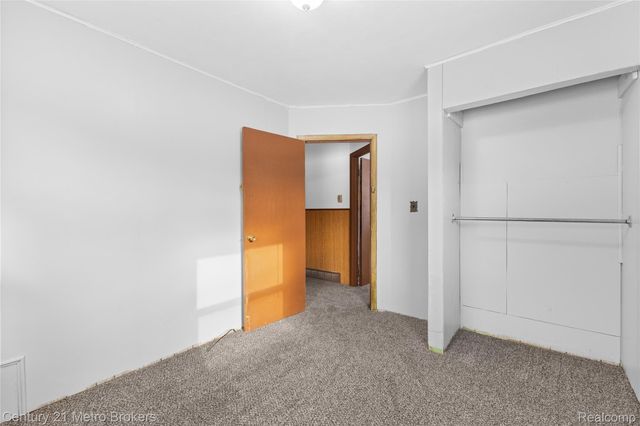 16032 Knobhill Drive, Linden, MI 48451