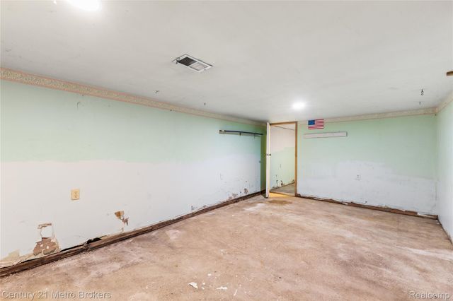 16032 Knobhill Drive, Linden, MI 48451