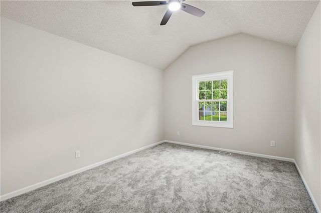 1310 Amesbury Avenue, Liberty, MO 64068