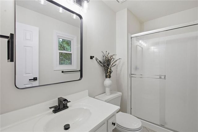 1310 Amesbury Avenue, Liberty, MO 64068