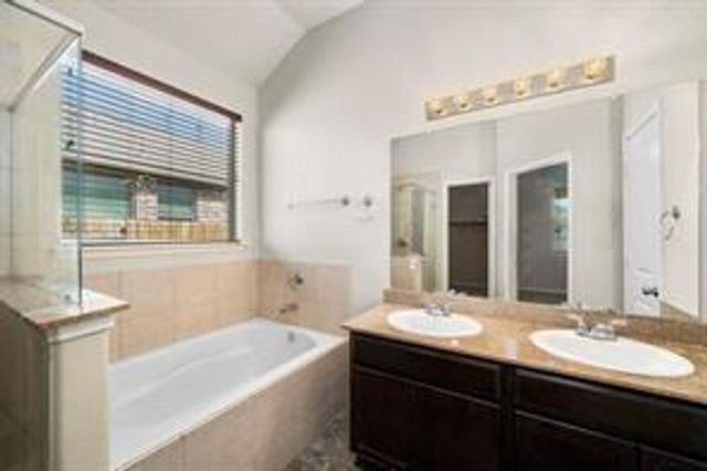 284 Country Crossing Circle, Magnolia, TX 77354