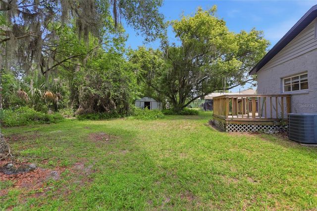 210 WINSLOW AVENUE, Deland, FL 32724