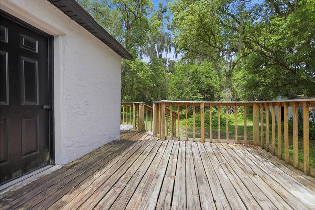 210 WINSLOW AVENUE, Deland, FL 32724