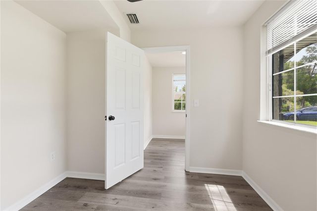 210 WINSLOW AVENUE, Deland, FL 32724